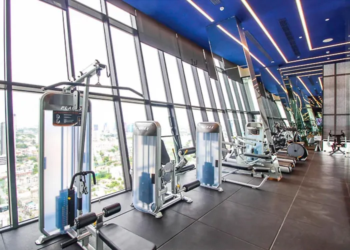 アパート Near Bts L Fully Furnished L Pool And Gym L Sontana バンコク都