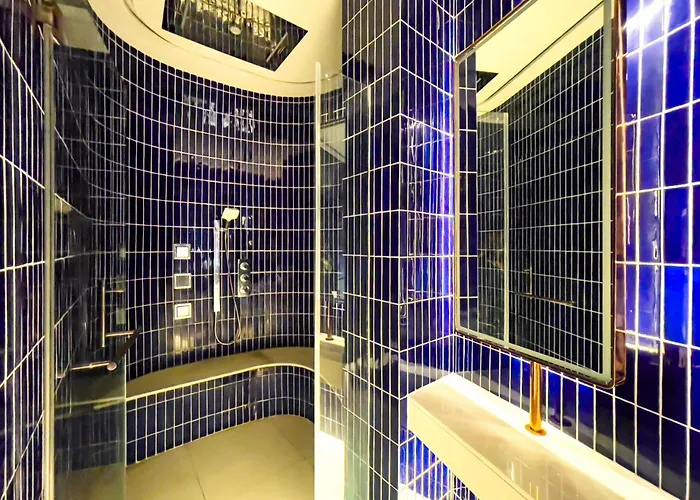 Near Bts L Fully Furnished L Pool And Gym L Sontana アパート バンコク都