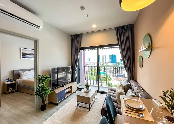 Near Bts L Fully Furnished L Pool And Gym L Sontana *