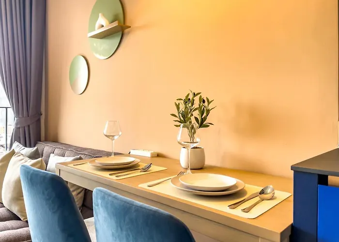Near Bts L Fully Furnished L Pool And Gym L Sontana *