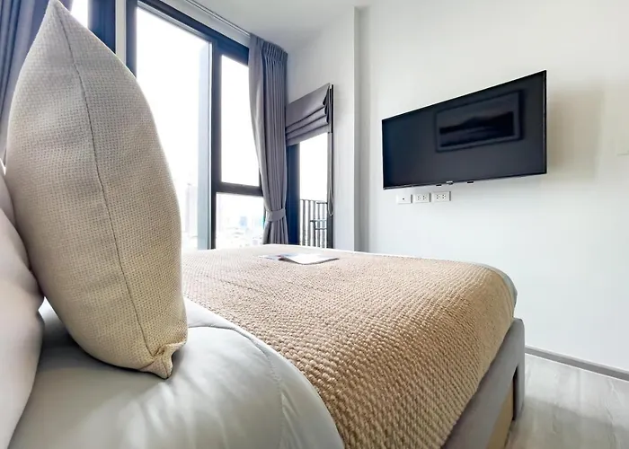 Near Bts L Fully Furnished L Pool And Gym L Sontana アパート