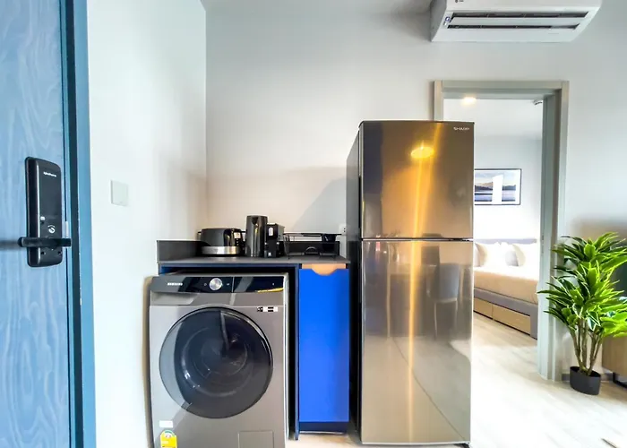 Near Bts L Fully Furnished L Pool And Gym L Sontana アパート バンコク都
